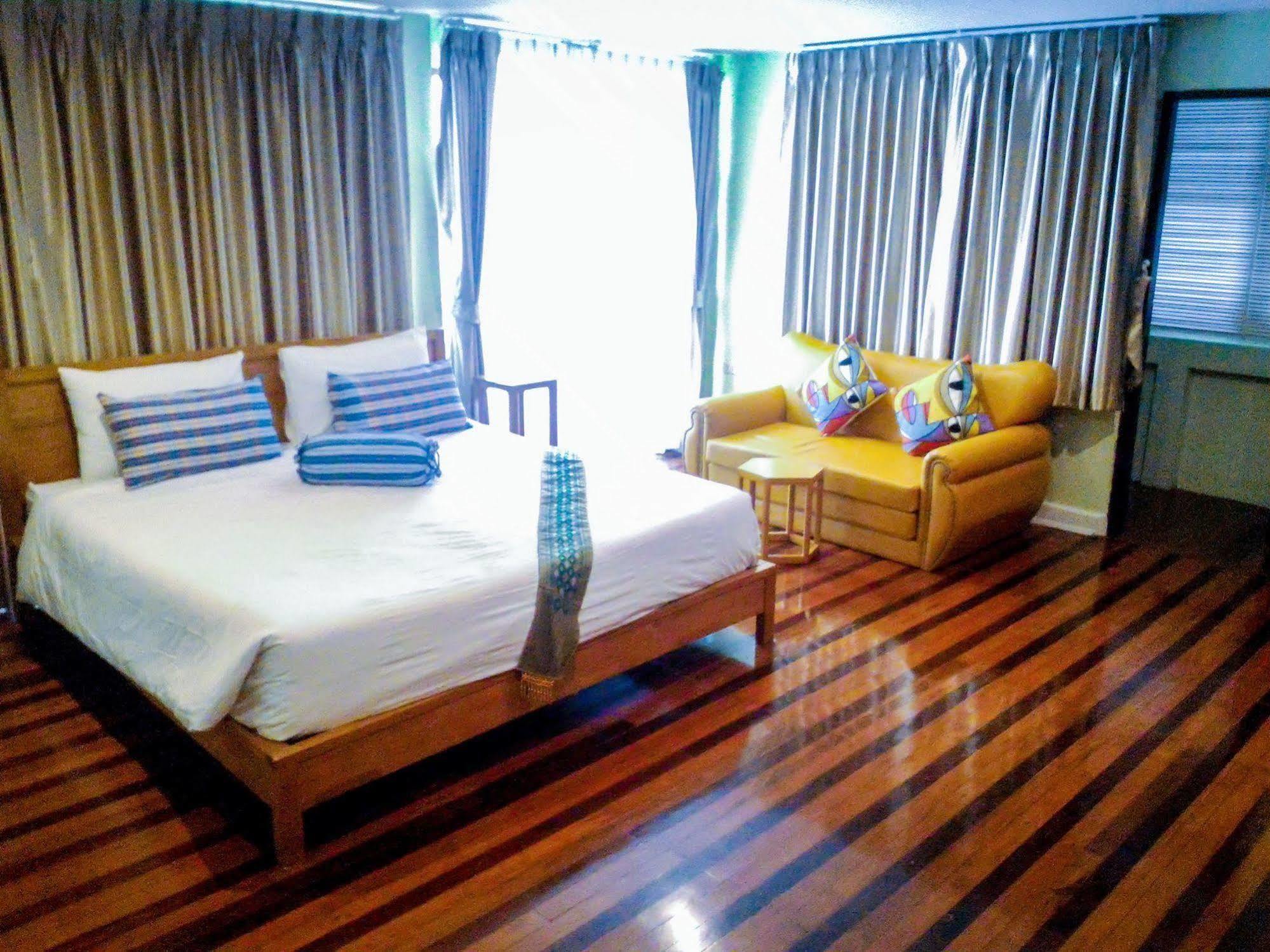 Delio Boutique Hotel Udon Thani Extérieur photo